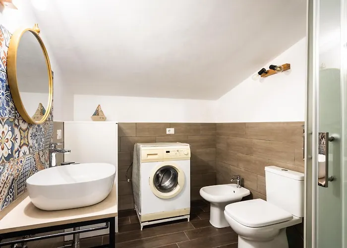 A Due Passi Dal Mare